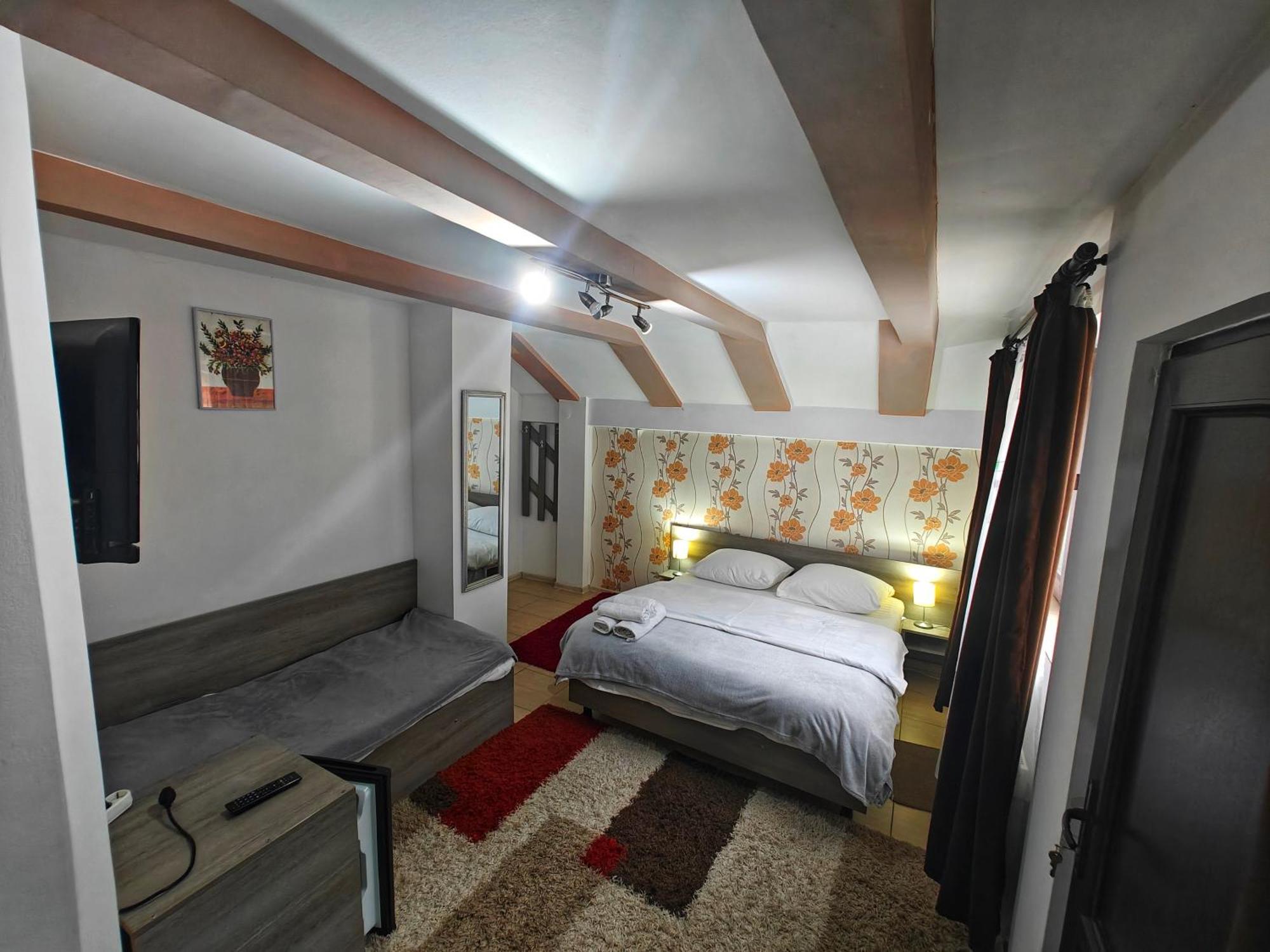 Appartement Casa Miclau à Băile Herculane Extérieur photo