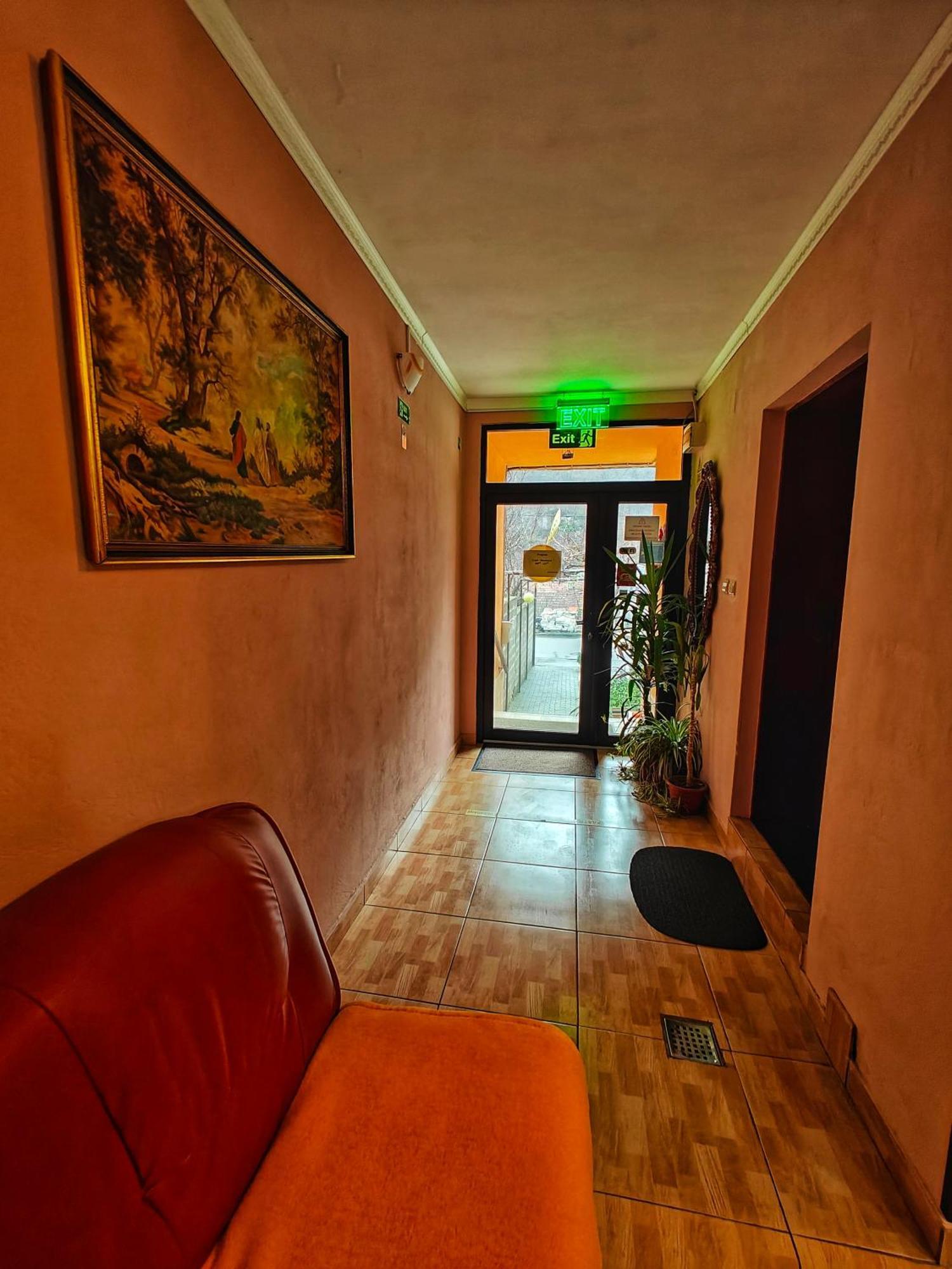 Appartement Casa Miclau à Băile Herculane Extérieur photo
