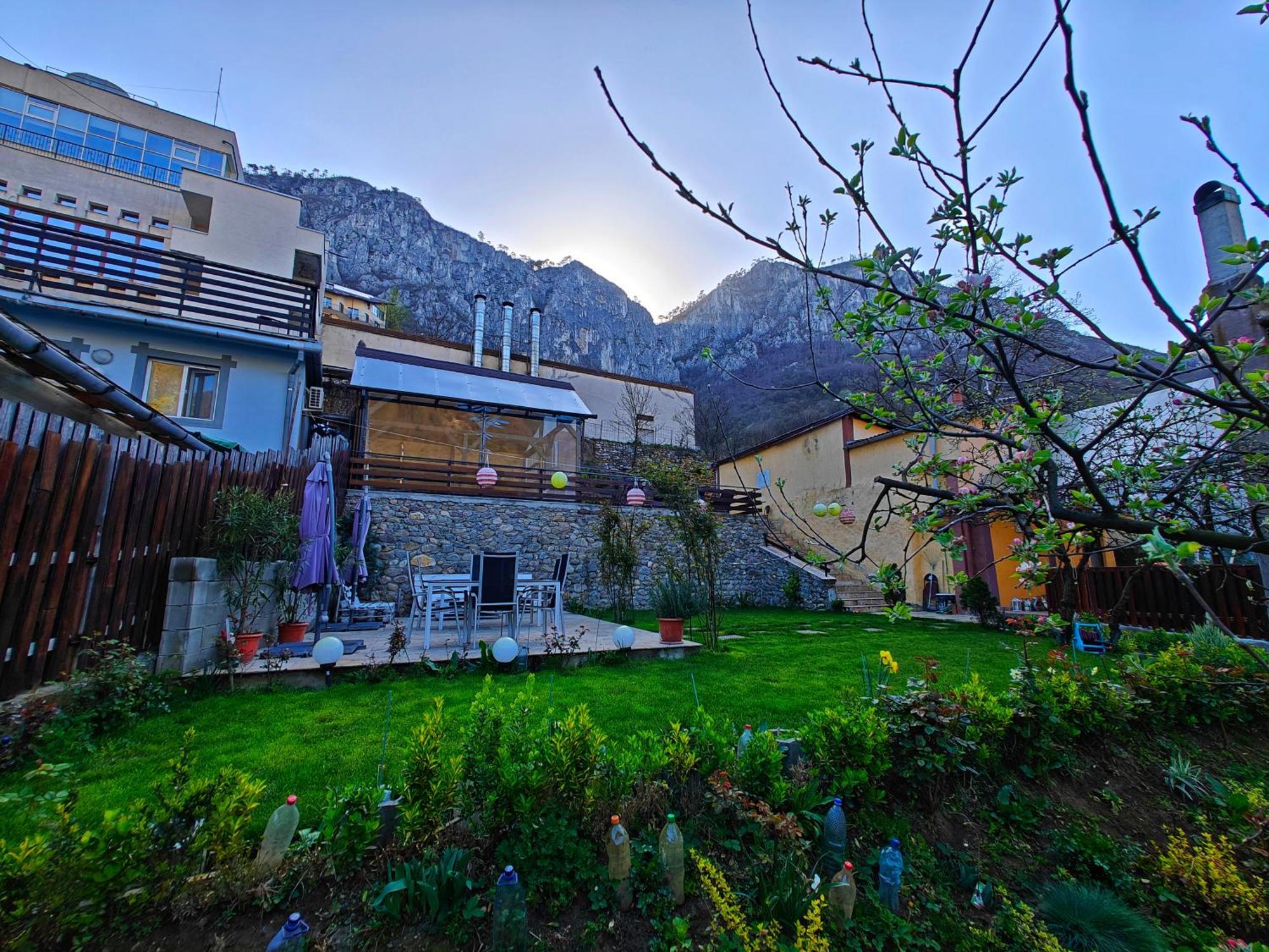 Appartement Casa Miclau à Băile Herculane Extérieur photo
